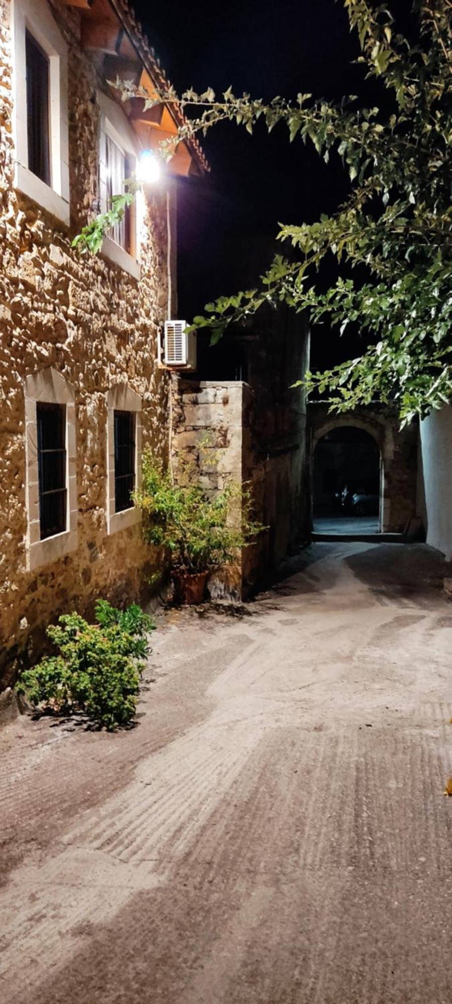 Villa Sofita With Tzakouzi Maroulás Екстериор снимка